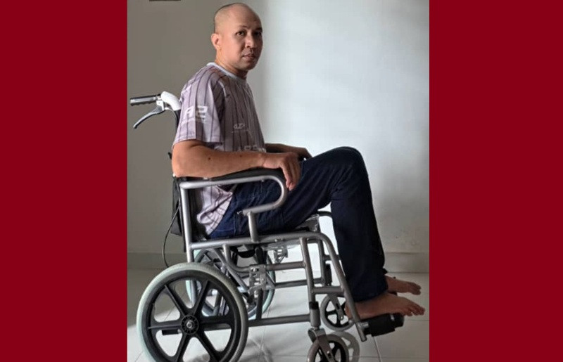 Sim reaches out to man who needed a wheelchair in Kelantan