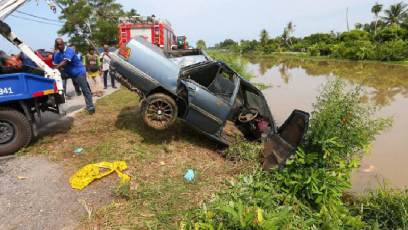 Family believed to have fought hard to escape, found huddled together