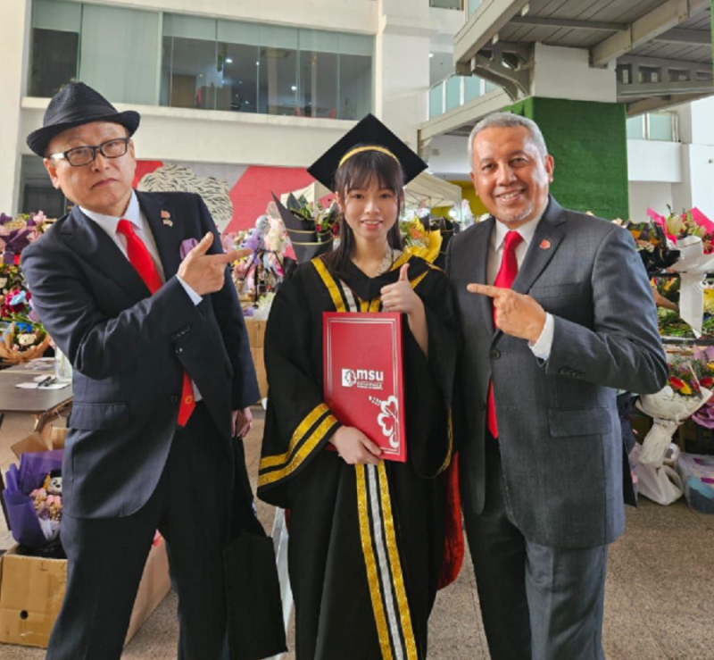 Uncle Kentang shares heartwarming story of a lorry driver’s daughter who became a doctor