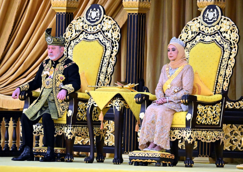 King, Queen extend festive Christmas greetings to nation’s Christians