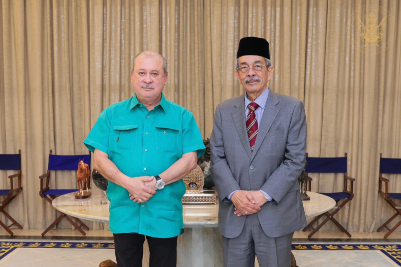 Johor ruler grants audience to Keeper of Rulers’ Seal