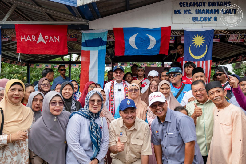 Anwar to continue mediating talks between GRS and BN