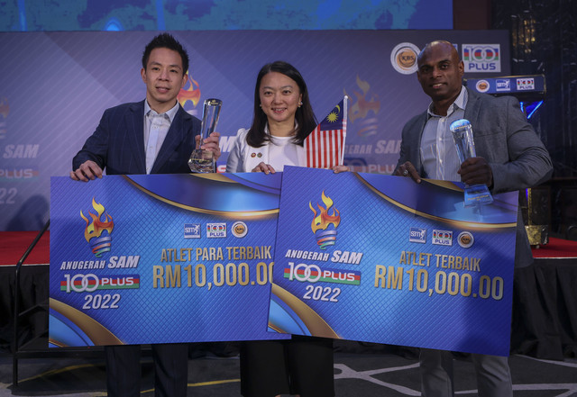 Mike Mahen, Liek Hou bag top accolades at SAM-100Plus Awards