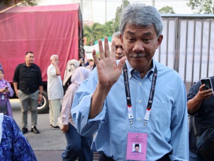 PRNNS: Mohamad Hasan, Aminuddin among early leaders to cast votes