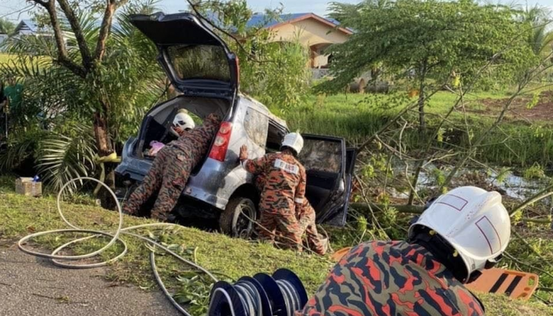 Tahfiz student killed after vehicle rams into tree