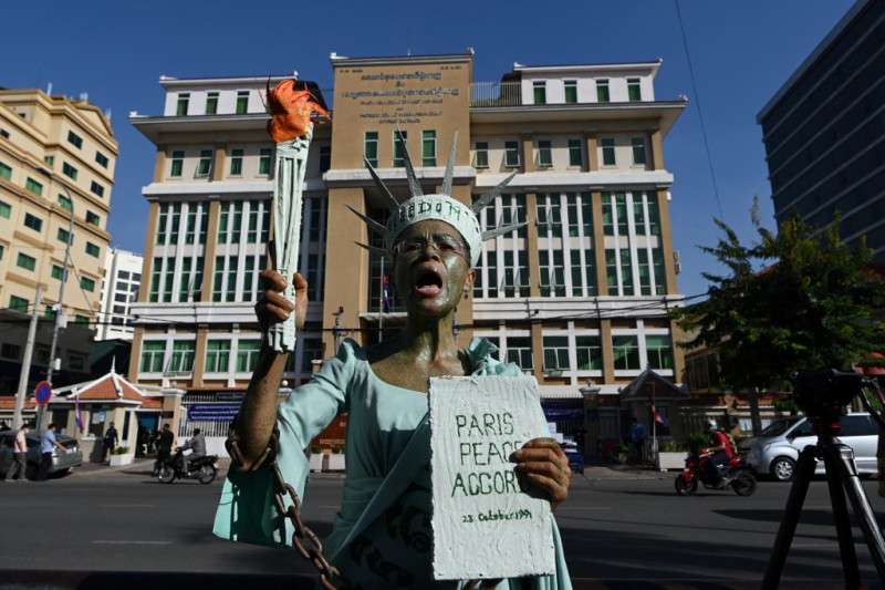 Cambodia convicts around 60 opposition figures in mass trial