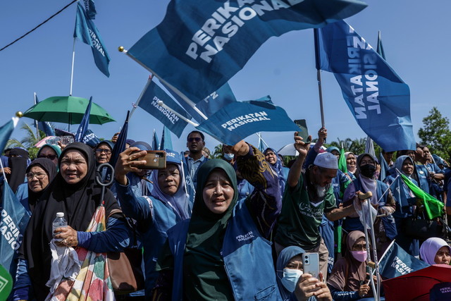 Race for Tioman heats up as polling day inches closer