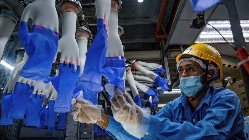 Top Glove posts lower net loss of RM130.5 mil in Q3