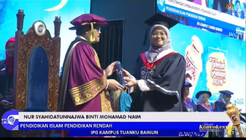 Battle with cancer did not stop Nur Syahidatun from achieving her dreams