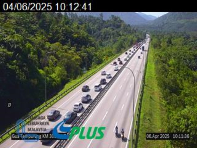 Smooth traffic flow on major highways into Kuala Lumpur