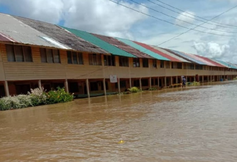 Severe floods scupper Covid-19 inoculation in northern Sarawak’s Trusan
