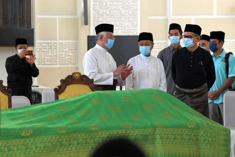 Tun Rahah among the last of the great independence generation: Dr Mahathir