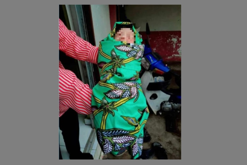 Baby abandoned behind house exposes incest between sister and younger brother