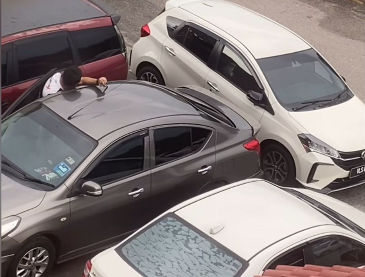 Blocked for two hours by double-parker, man forced to use motorcycle instead