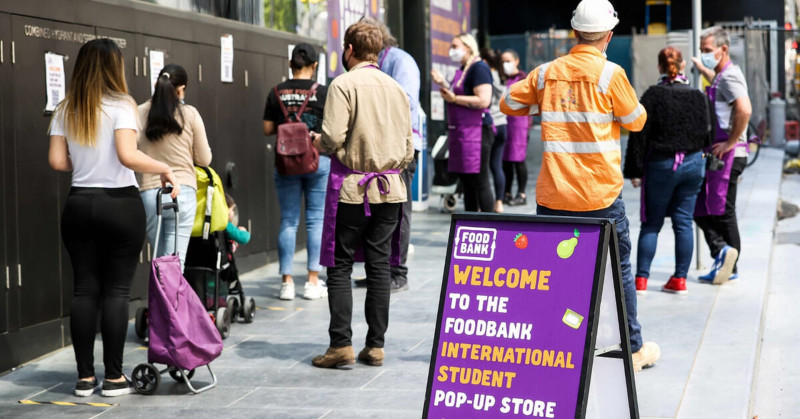 In Australia, a free supermarket feeds 2000 foreign students a week