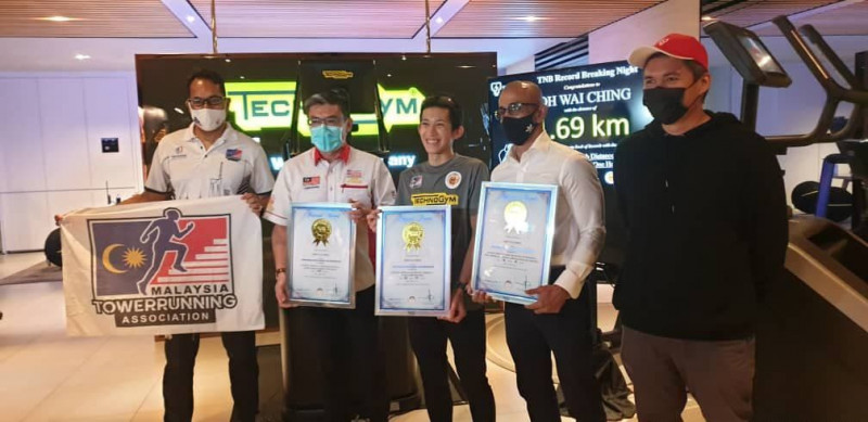 Wai Ching engraves his name in the Malaysia Book of Records 