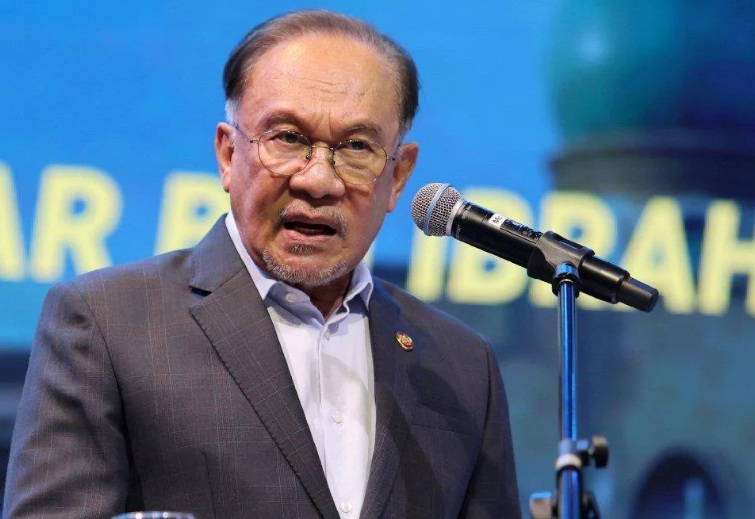 Anwar loses patience, gives top enforcement officials a week to act