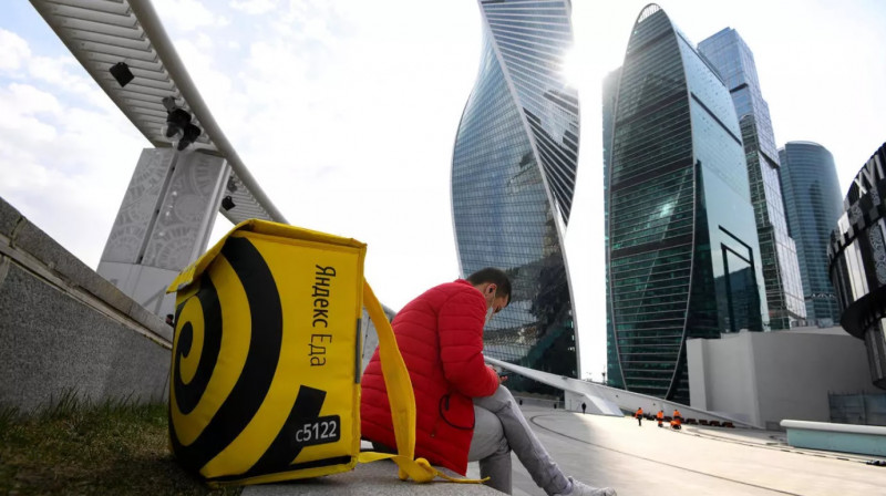 From Moscow to New York, fast delivery takes off amid pandemic