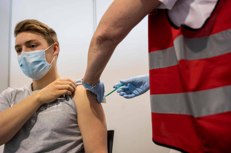 Myocarditis risk higher for Covid-19 than for vaccines: study