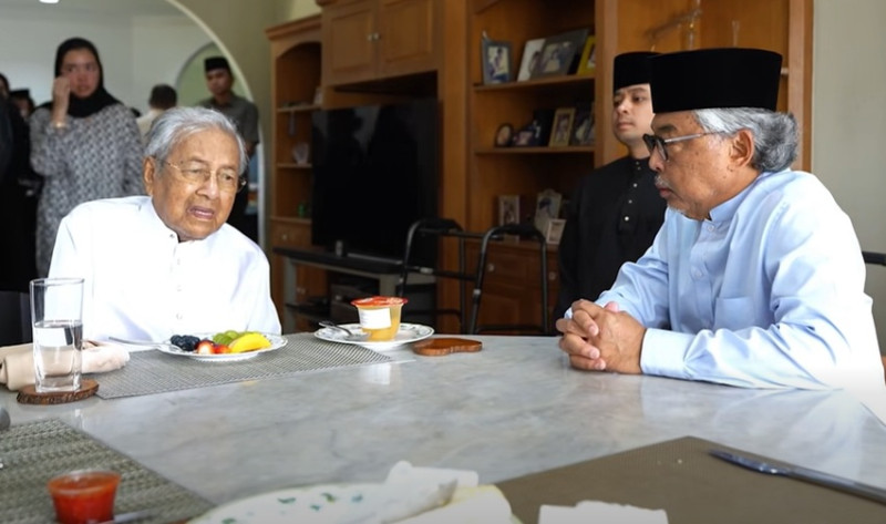 ‘I did not expect my wife to die so suddenly’ – Tun M (video)