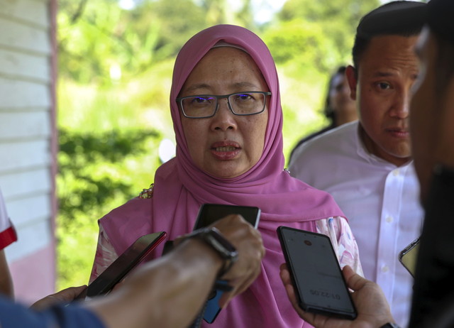 Halt campaign if signs of Covid-19 outbreak arise: Zaliha