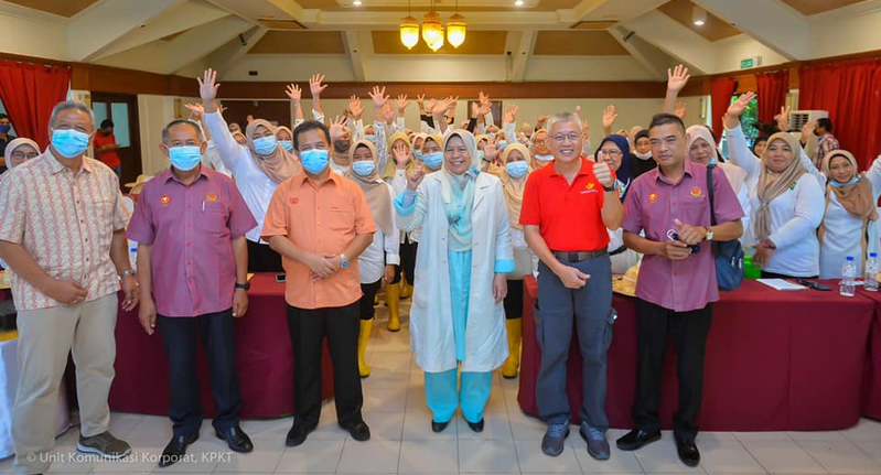 Kedah leaders, Zuraida among dozens in close contact with Covid-19 patient