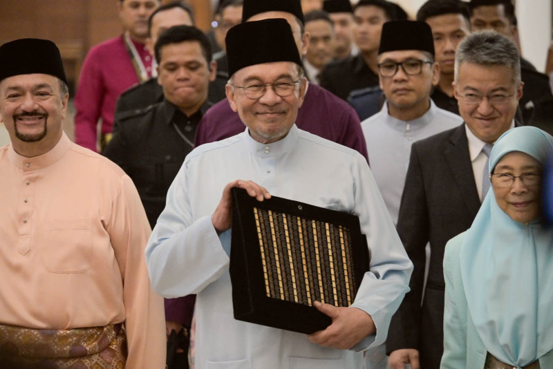 Malaysia’s K-shaped economy: Growth without shared  prosperity?