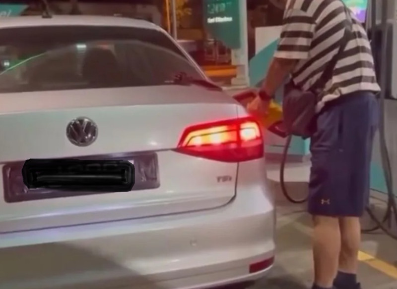 Driver of Singapore Volkswagen Jetta who filled up with RON95 fined RM9,000