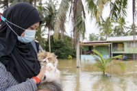 The Vibes  Malaysia  Muhyiddin visits Kelantan flood victims