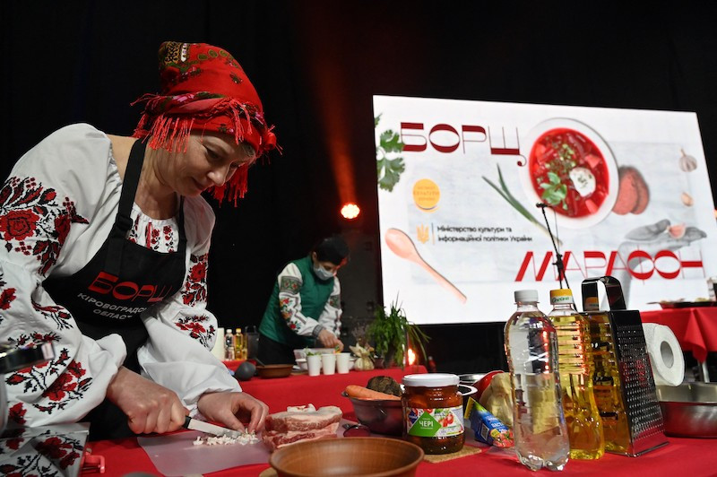 Ukraine holds borscht ‘marathon’ to promote Unesco bid